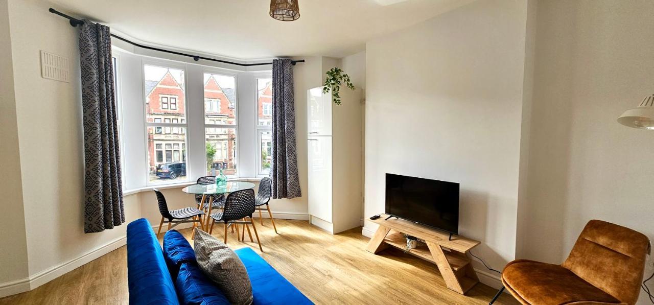 Harlequin Apartments By Switchback Stays Cardiff Exterior photo